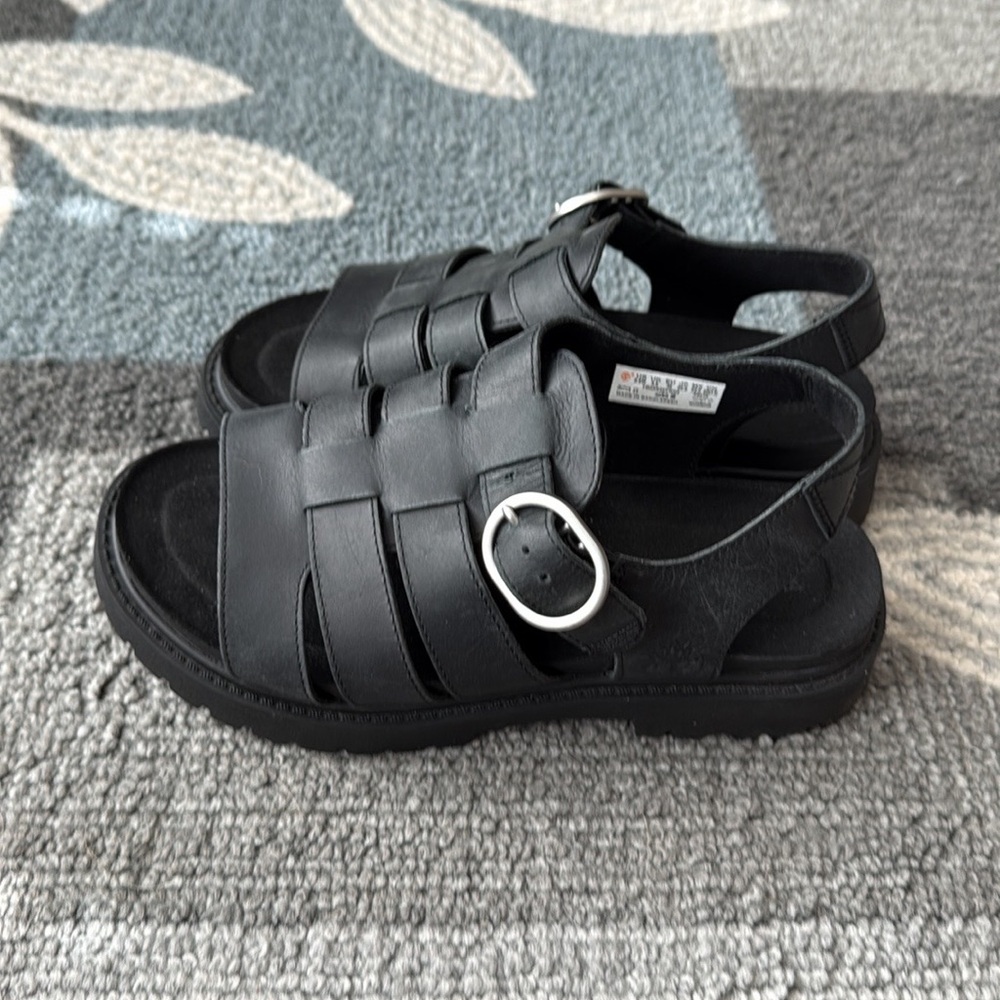 Timberland Women’s Clairemont Way Fisherman leather sandals - 5.5 - Picture 2 of 6